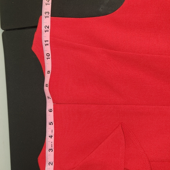 CALVIN KLEIN RED DRESS SLEEVELESS WITH FRONT RAFFLE SIZE 2 - Picture 8 of 10